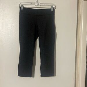 Lucy dark gray capri yoga pants